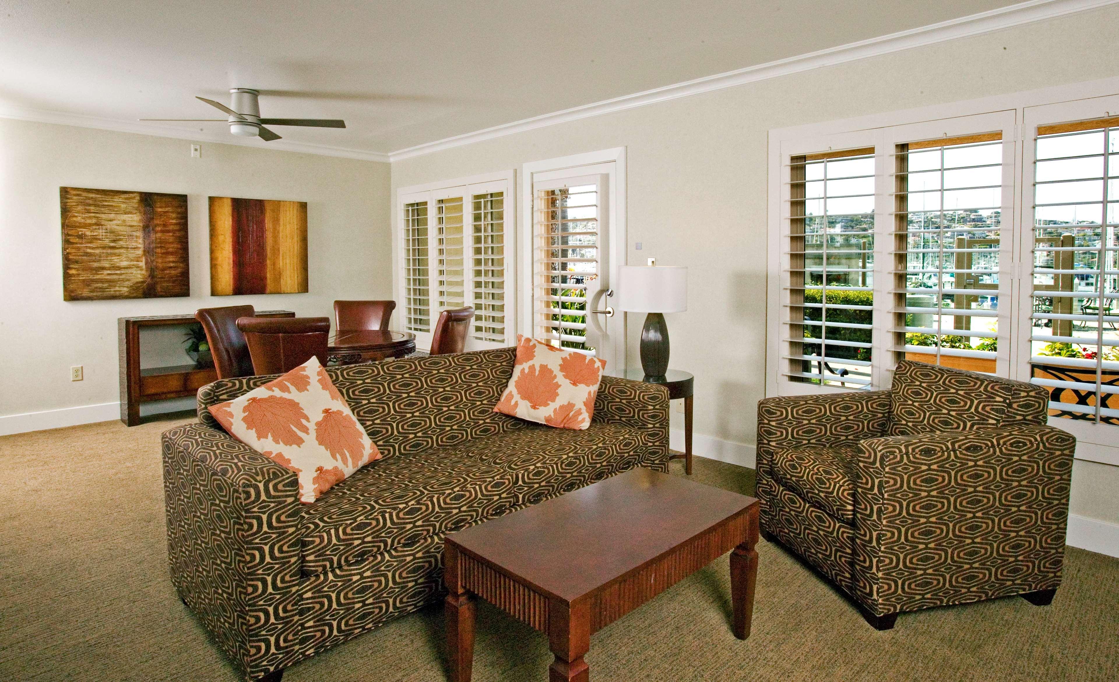 Western Island Palms Hotel&marina Hotel 3*