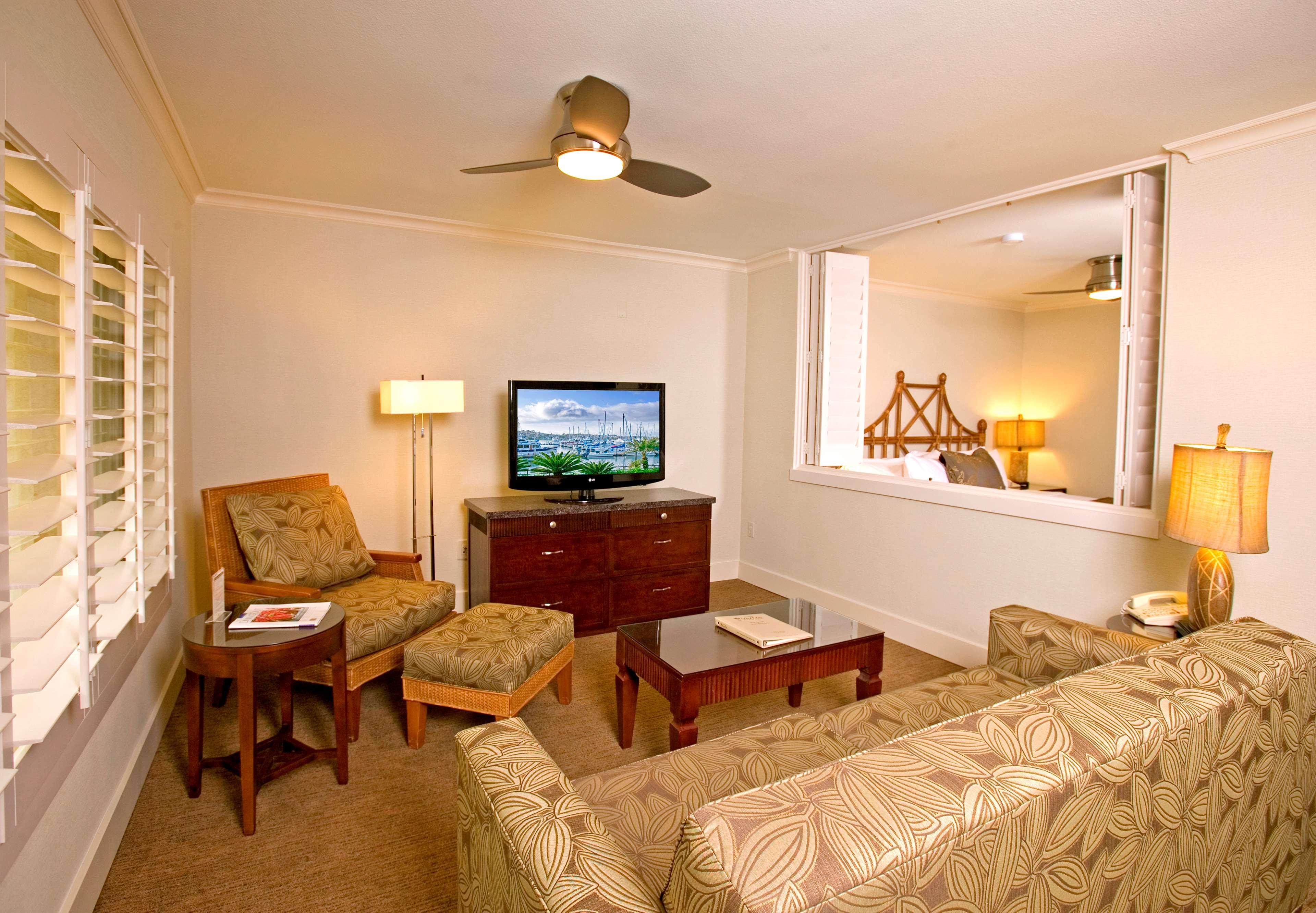 Western Island Palms Hotel&marina Hotel San Diego